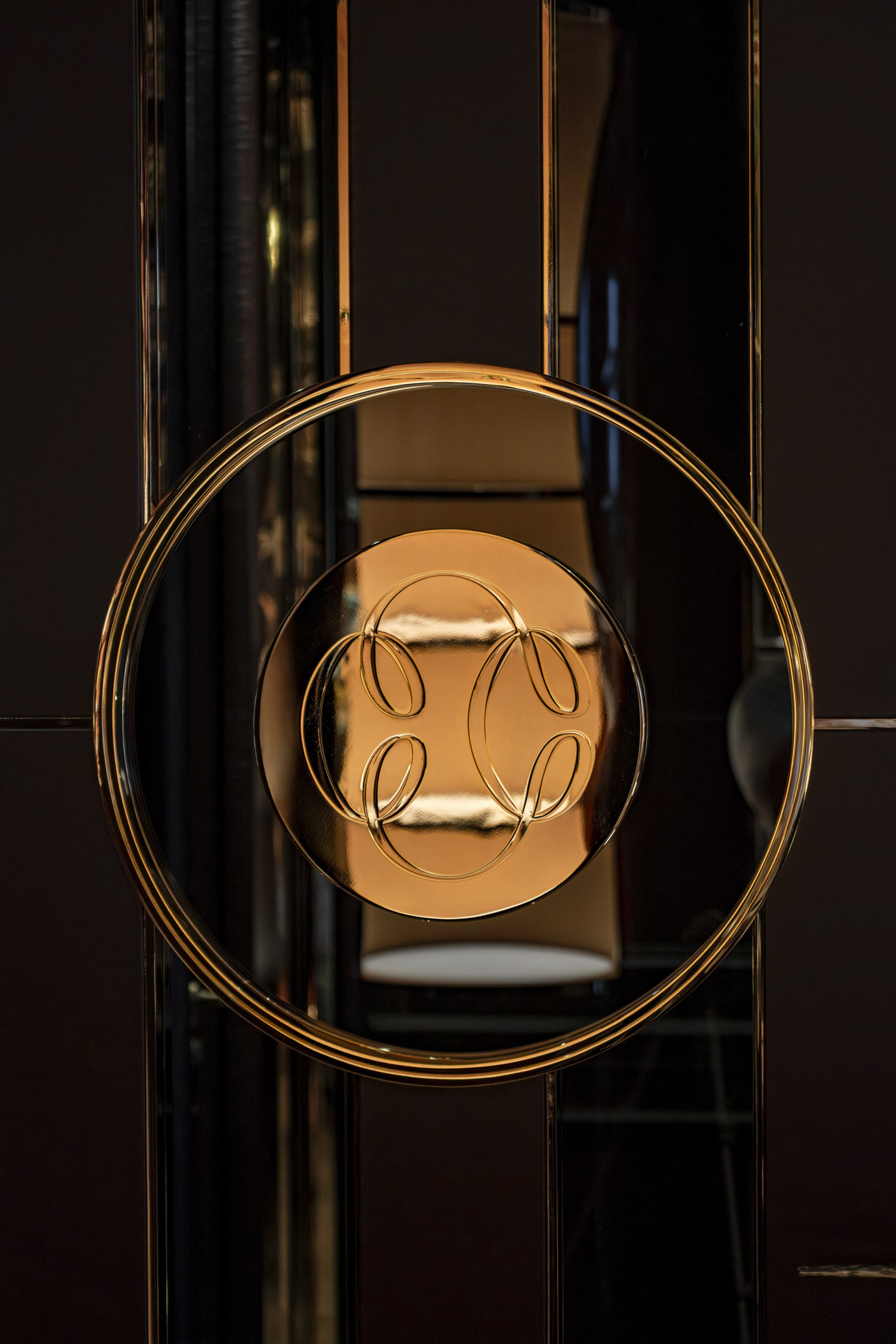 11moinard-betaille-monte-carlo-cigar-club.jpg Voyons voir design lumière lighting 