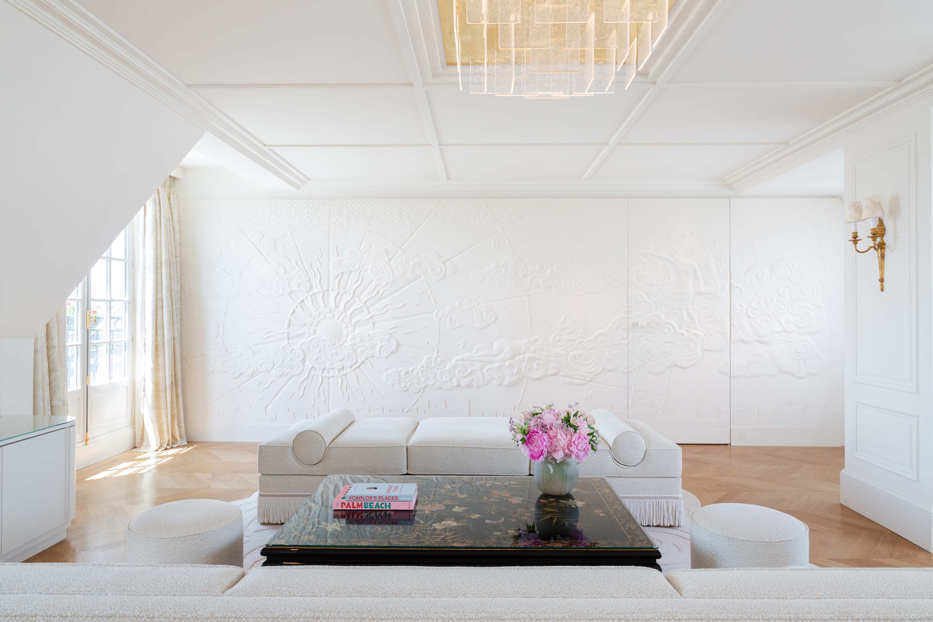 le-bristol-paris-suite-honeymoon-888-claire-cocano-_koh1t.jpg Voyons voir design lumière lighting 