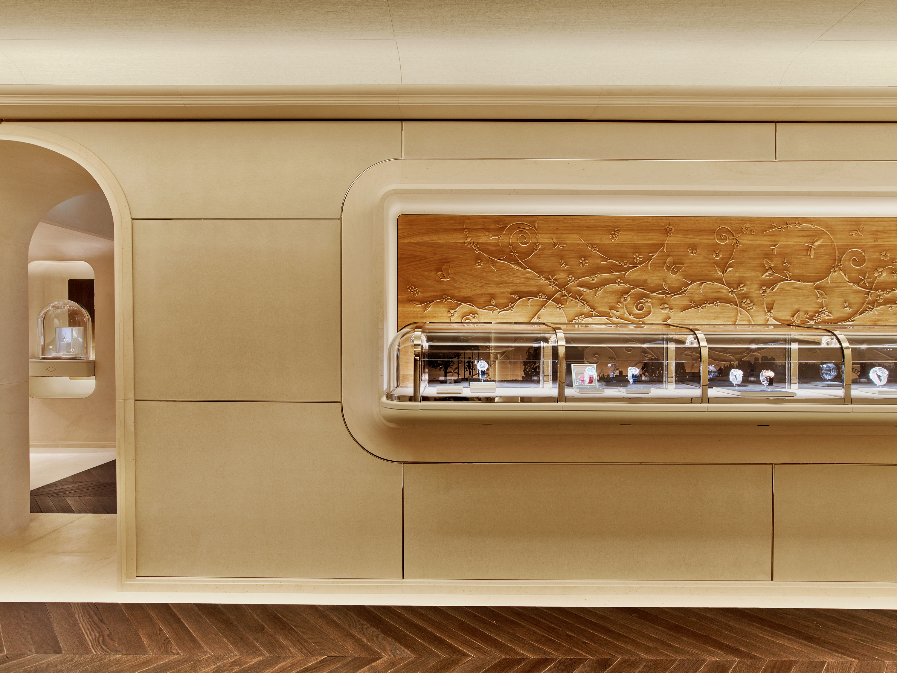 van-cleef-arpels-paris-jouin-manku-c-eric-laignel-94.jpg Voyons voir design lumière lighting 