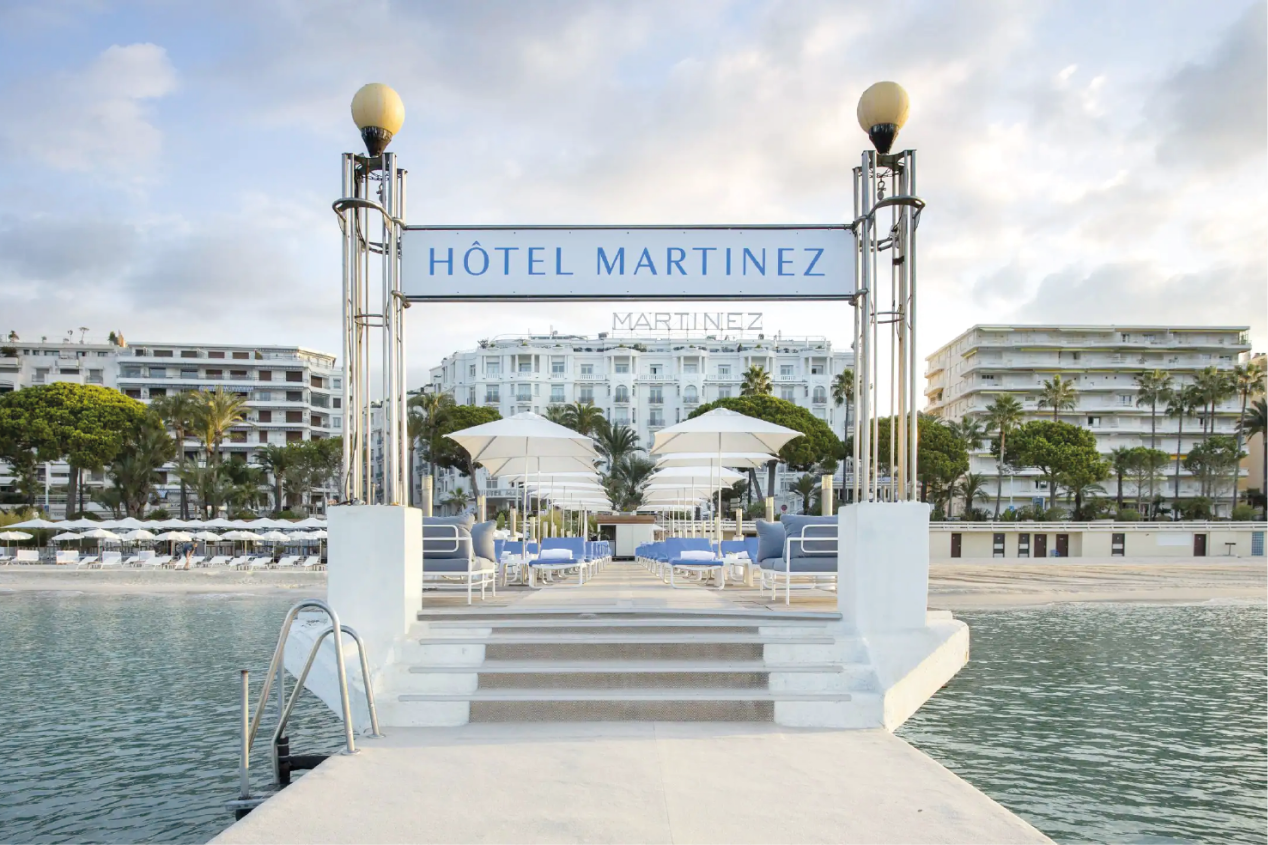 hôtel martinez Voyons voir design lumière lighting 