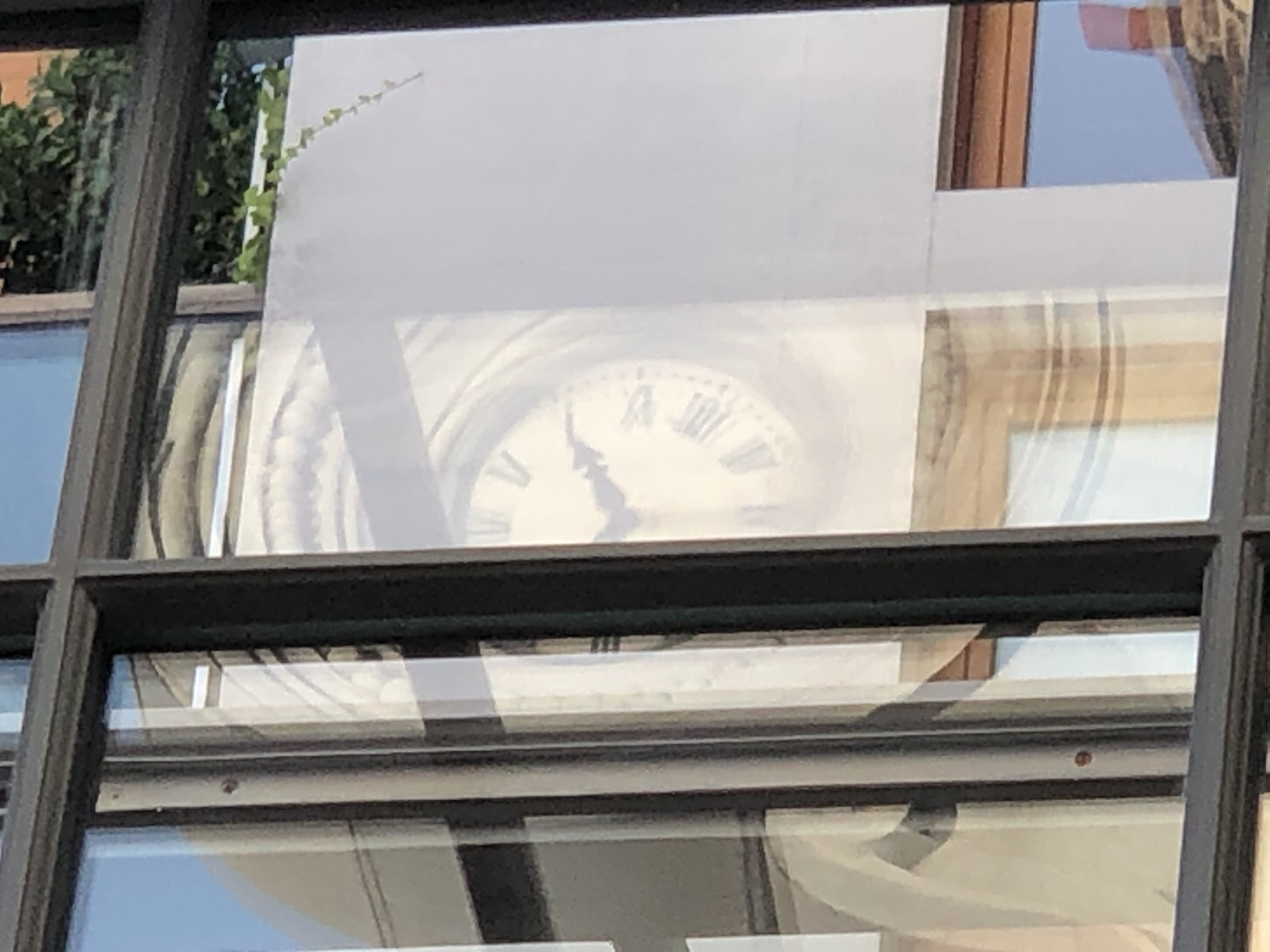 Studio - Header Image Voyons voir design lumière lighting 